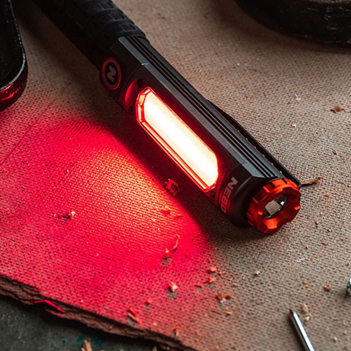 Lanterna LED recarregável Nebo Big Larry Pro+ 600 lm